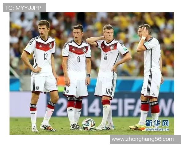 厄齐尔足球明星的辉煌历程与场上精彩瞬间回顾