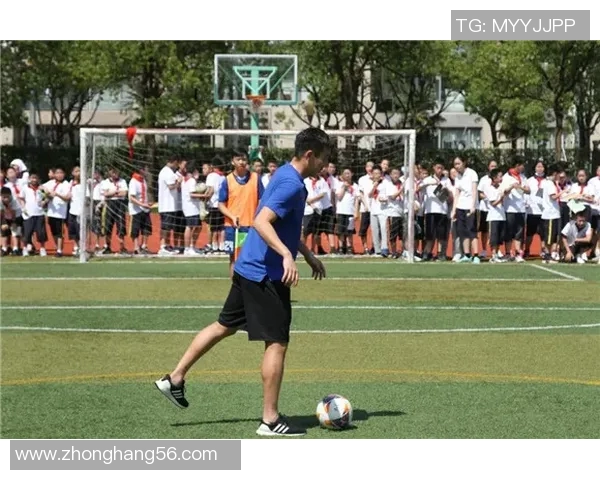 我心中的足球明星漫画展现梦想与激情的绿茵传奇